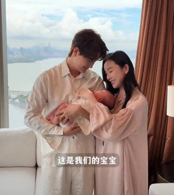 股合网 36岁张檬在深圳坐月子，住无敌海景房，花费上百万，花钱毫不手软